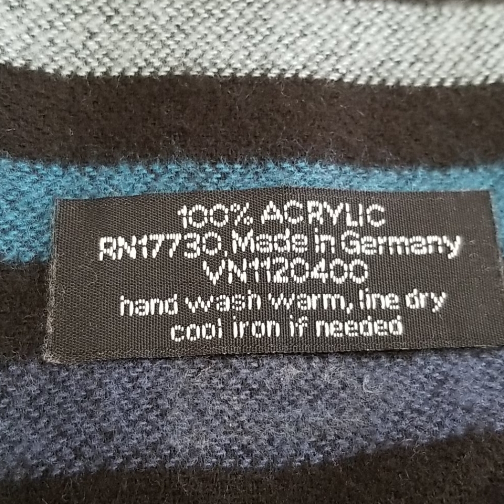 Scarf - Picture 3 of 3